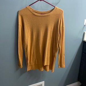 Mustard yellow light sweater